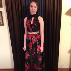 Prom dress / formal dress